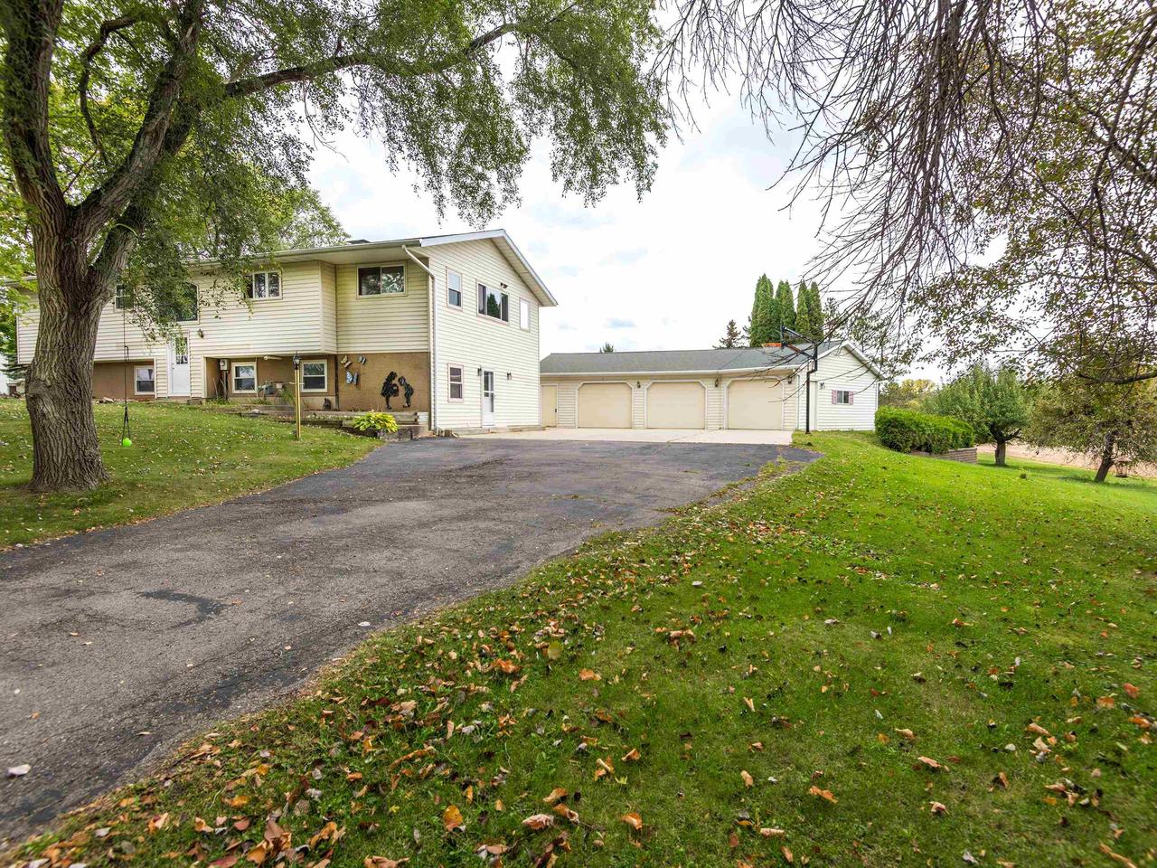 155 East Rose-Eld Road