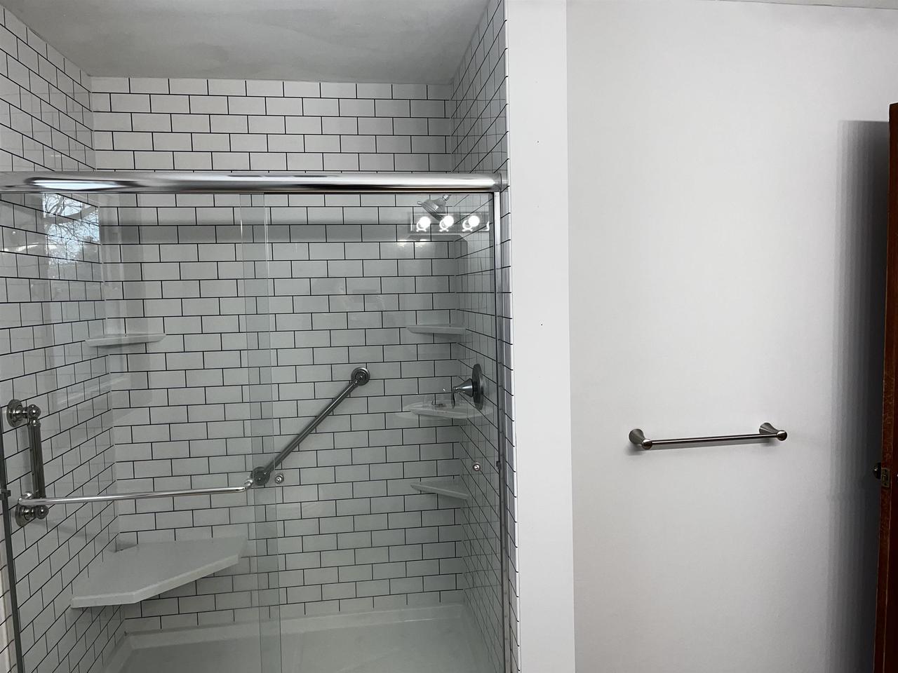 155 East Rose-Eld Road