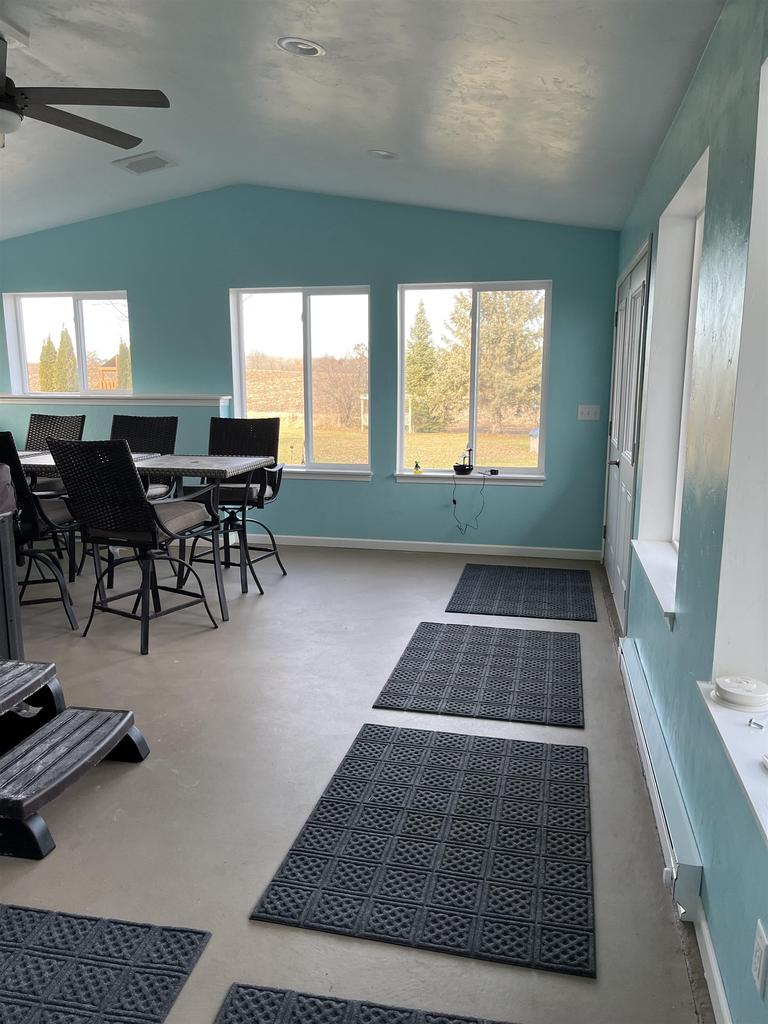 155 East Rose-Eld Road