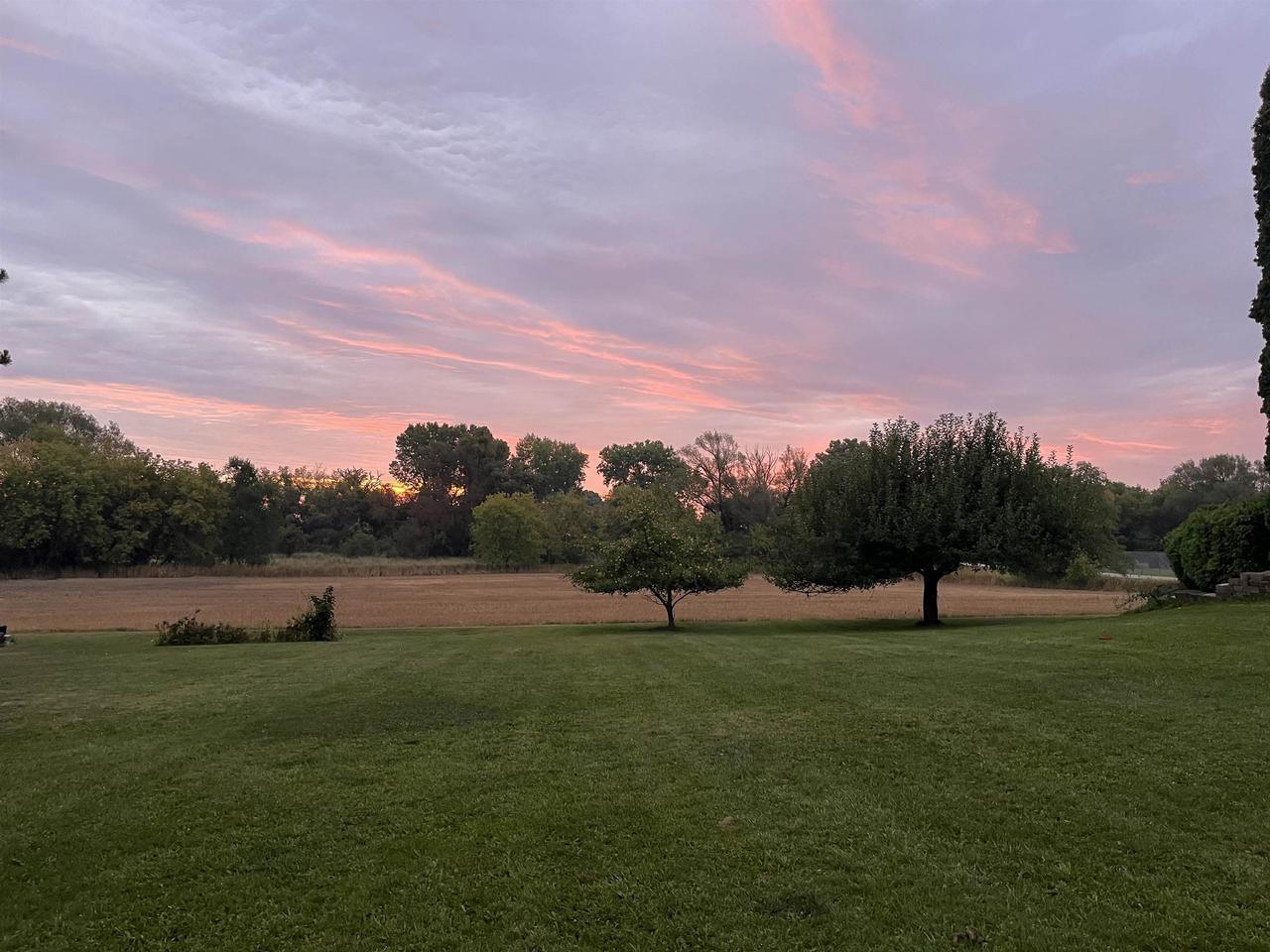 155 East Rose-Eld Road