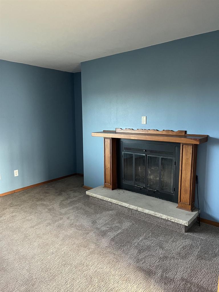 155 East Rose-Eld Road