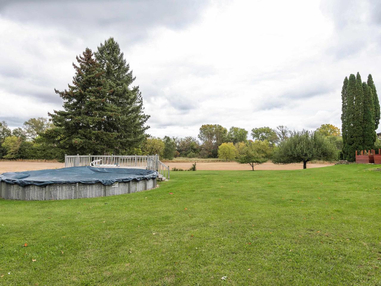 155 East Rose-Eld Road