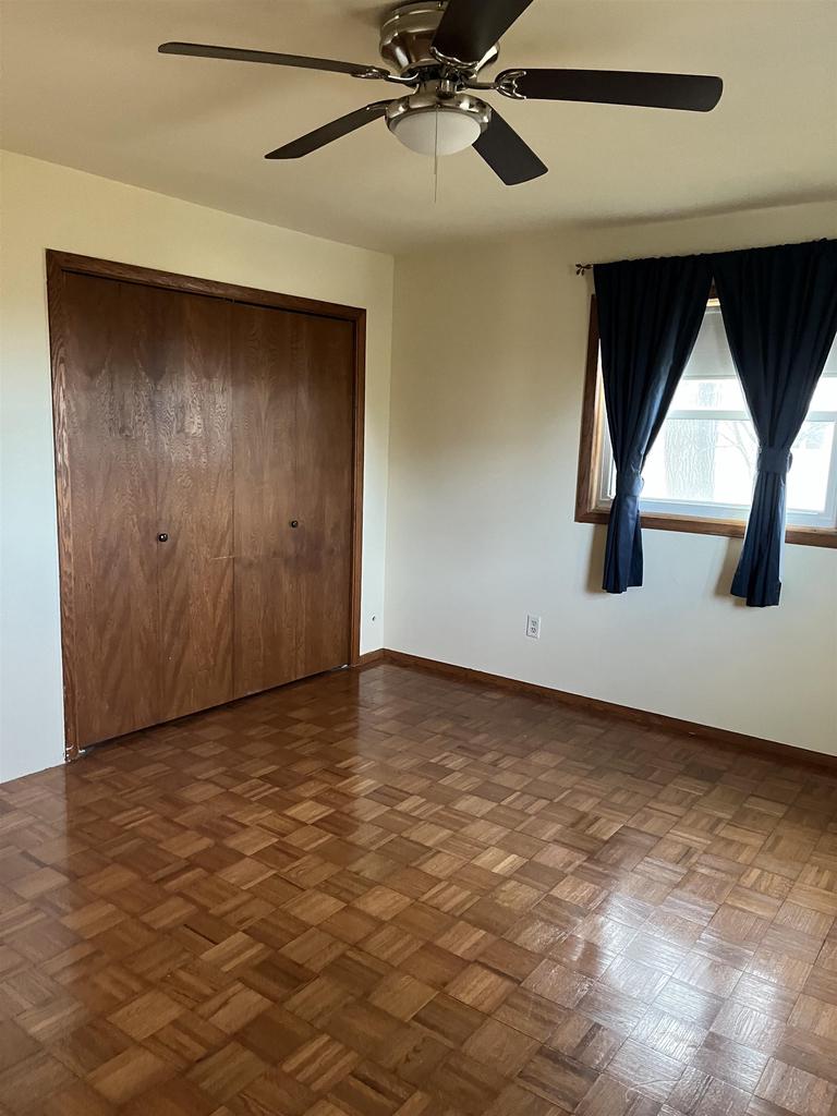 155 East Rose-Eld Road