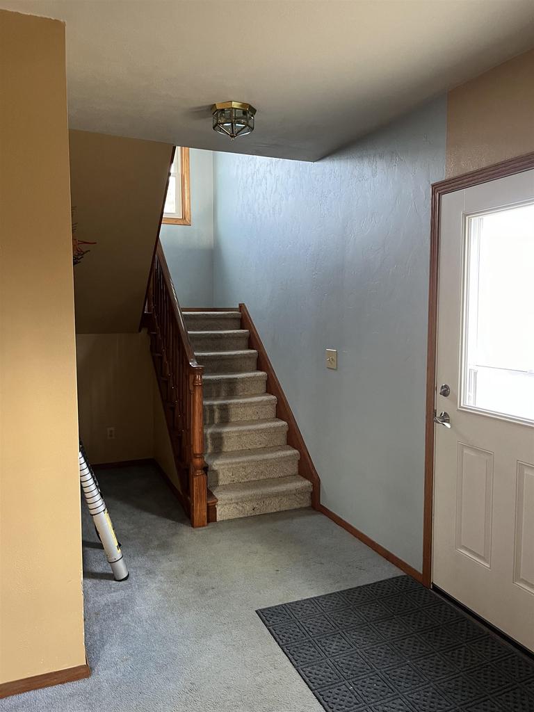 155 East Rose-Eld Road