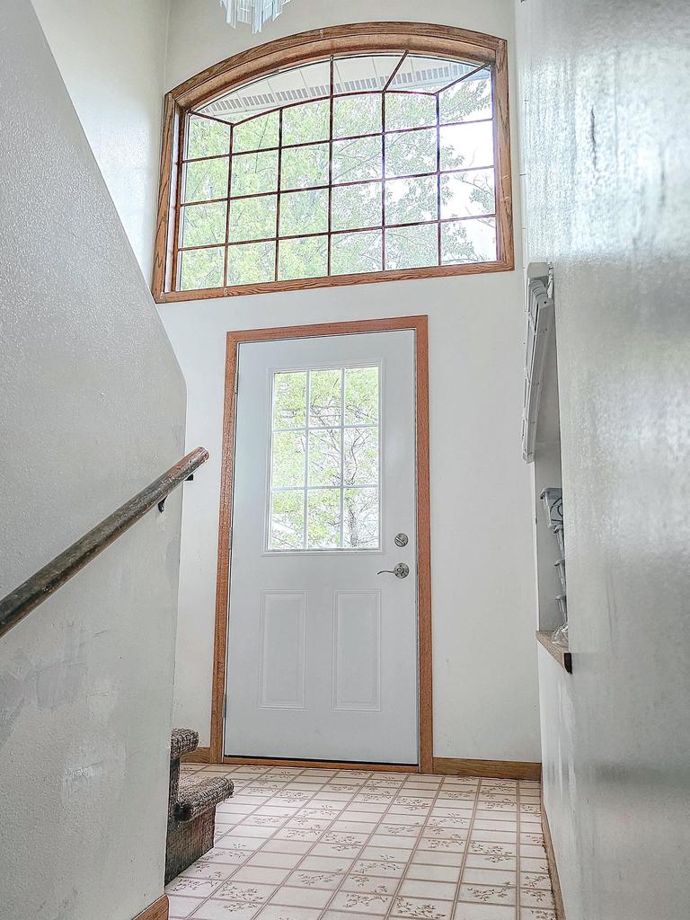 155 East Rose-Eld Road