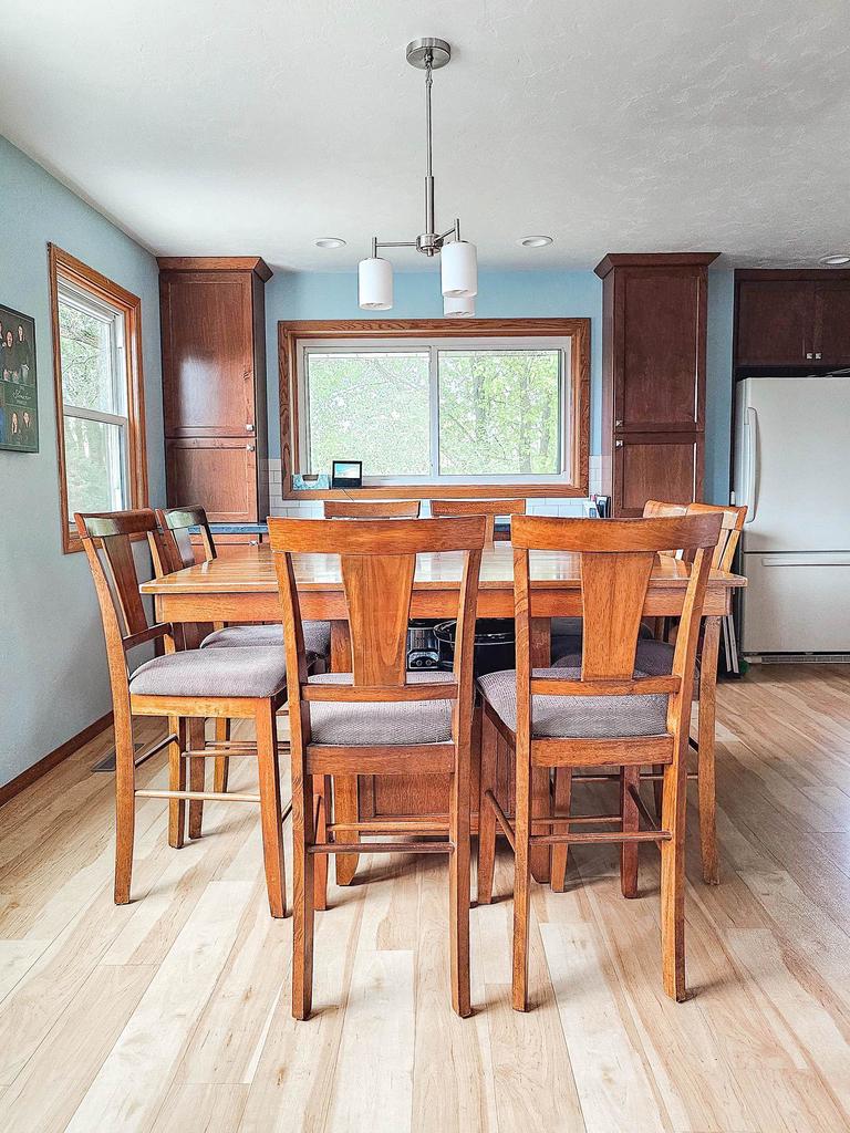 155 East Rose-Eld Road