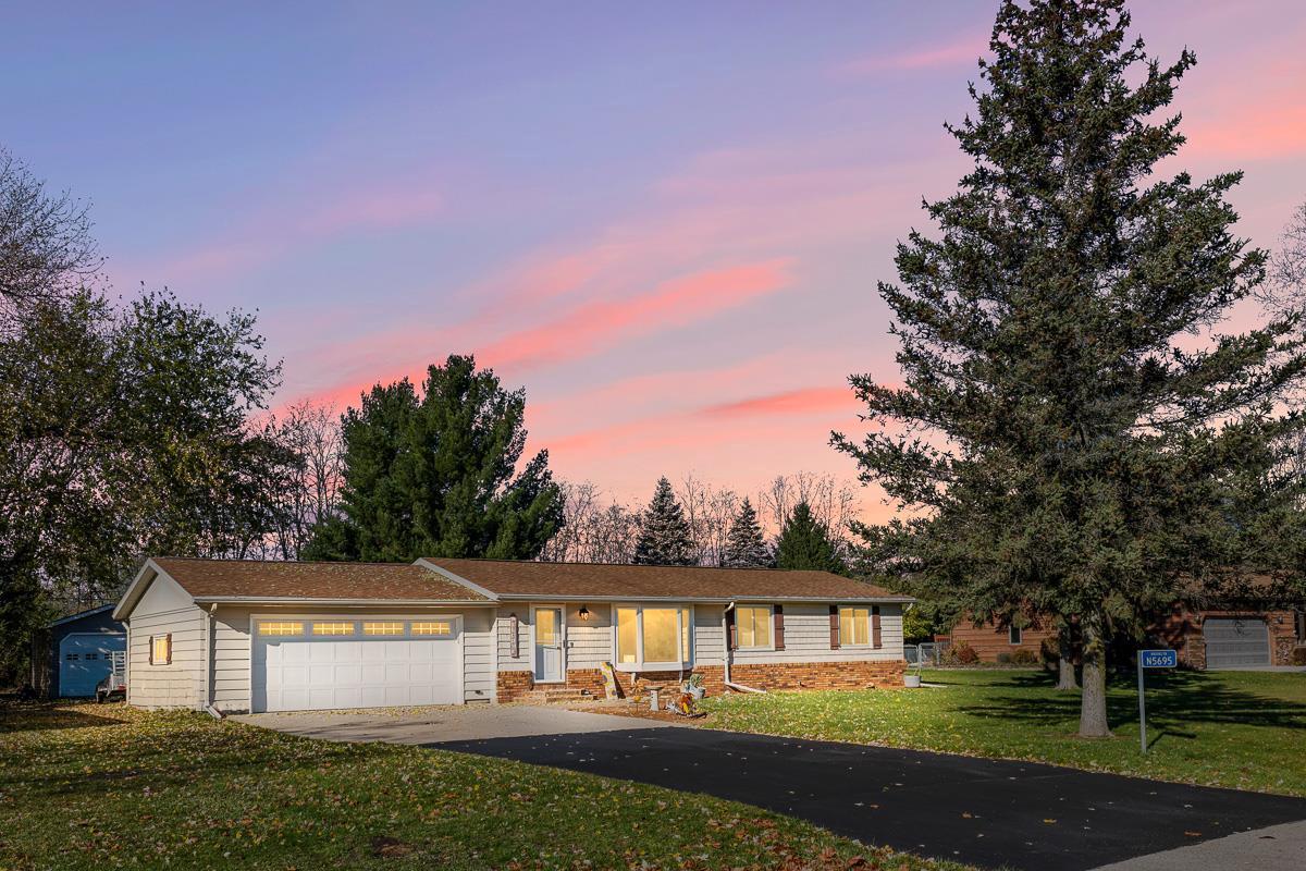 N5695 Lakeview Drive