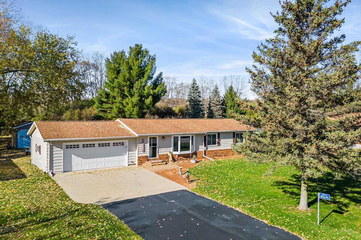 N5695 Lakeview Drive