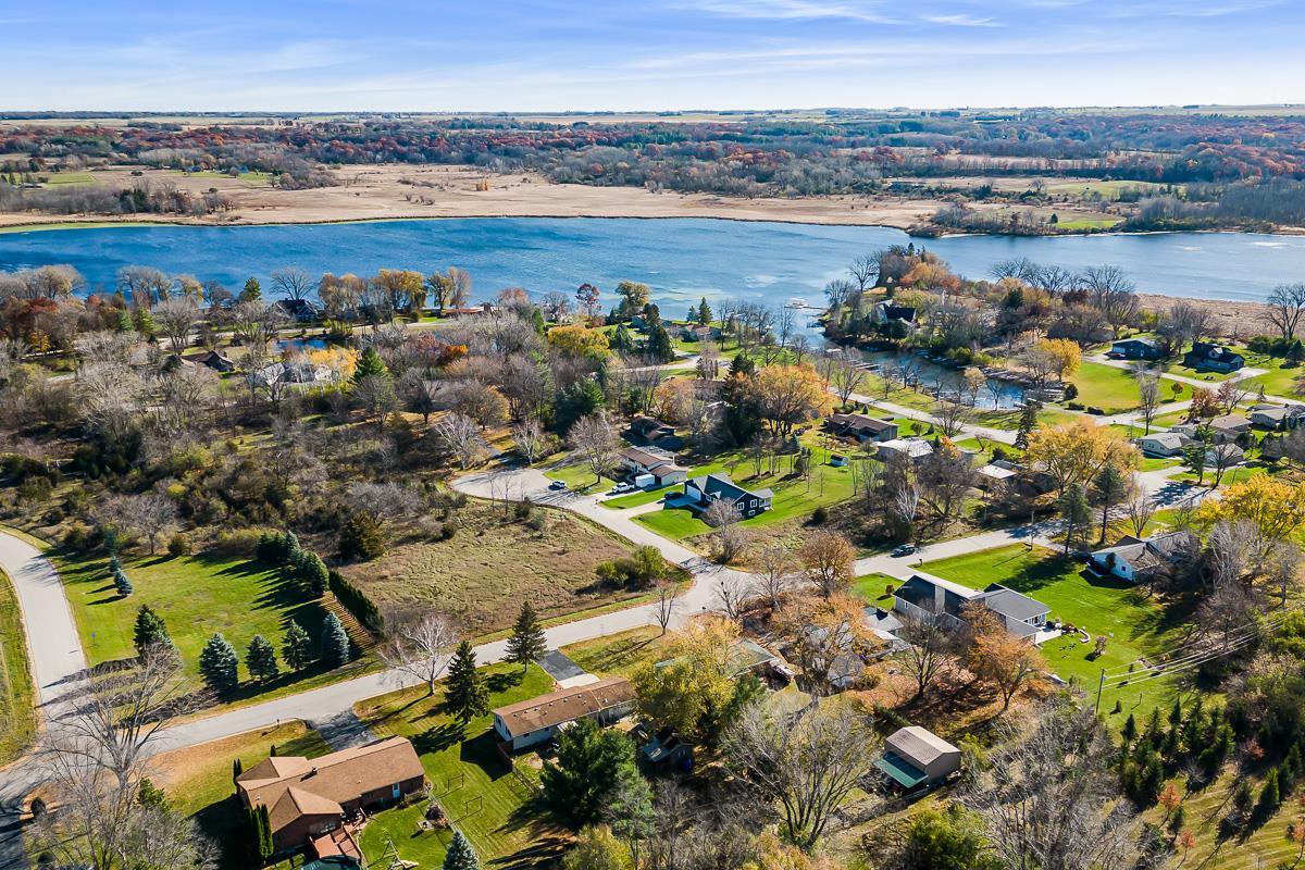 N5695 Lakeview Drive