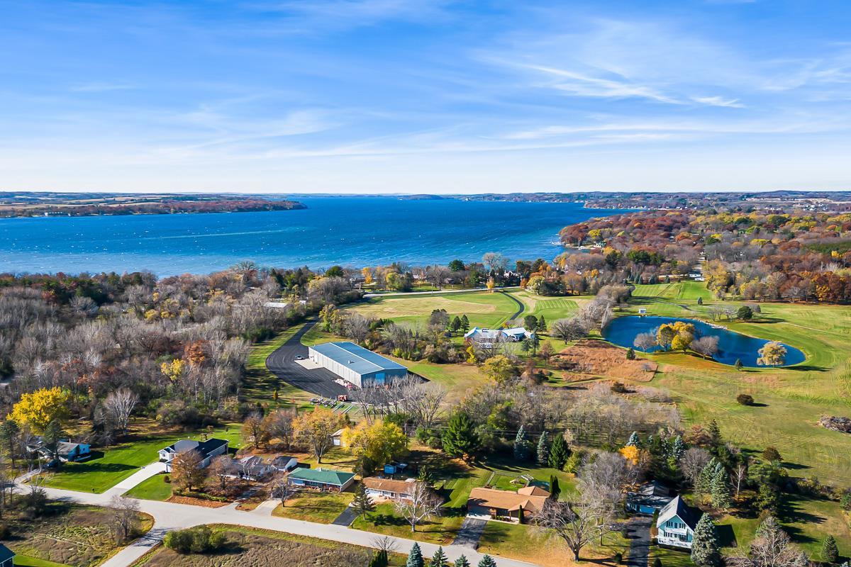 N5695 Lakeview Drive