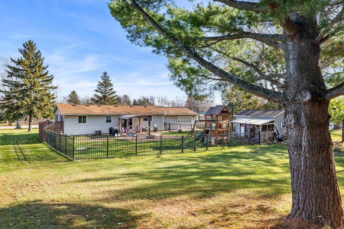 N5695 Lakeview Drive