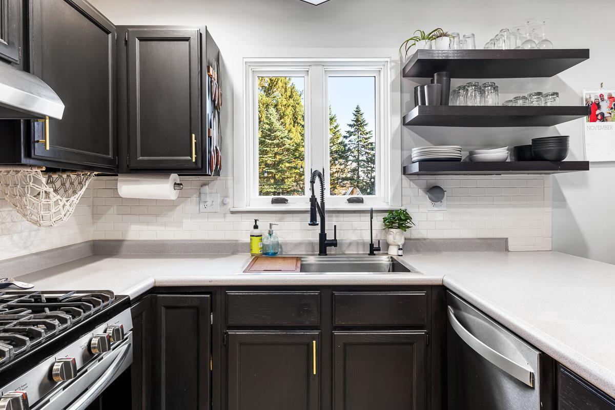 963 South Grove Street