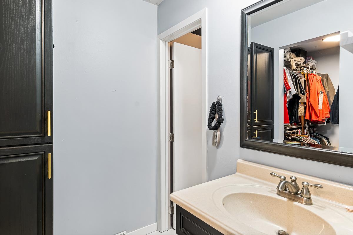 963 South Grove Street