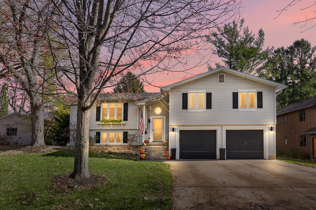 963 South Grove Street