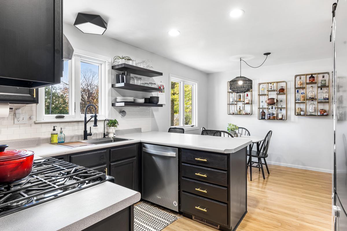 963 South Grove Street