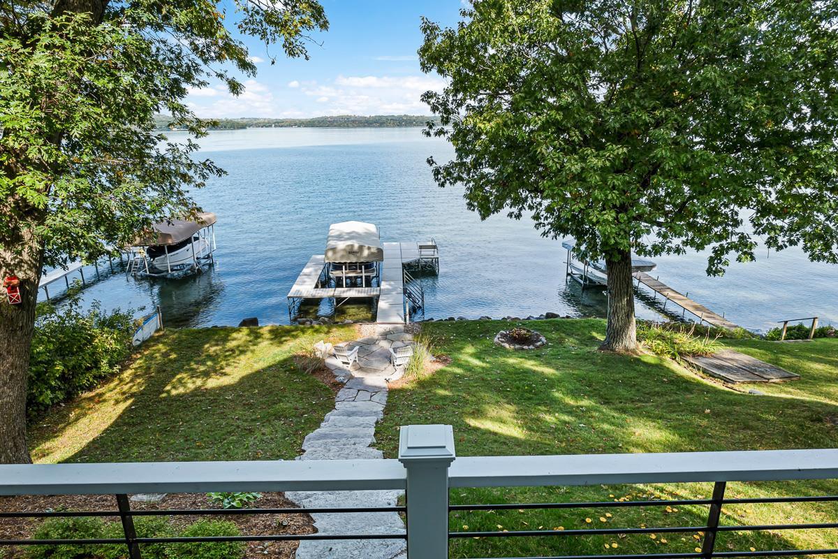 W2604 Oakwood Beach Road