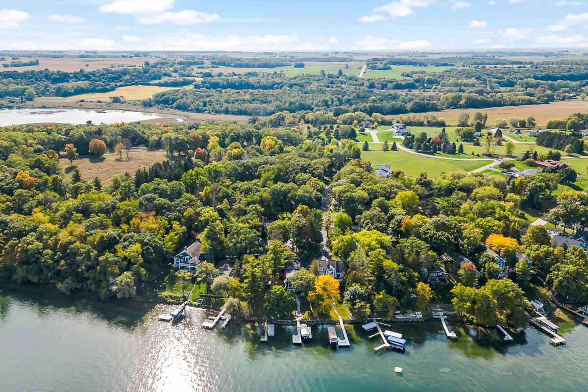 W2604 Oakwood Beach Road