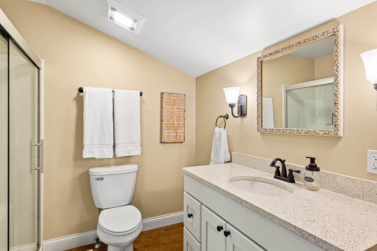 W2604 Oakwood Beach Road