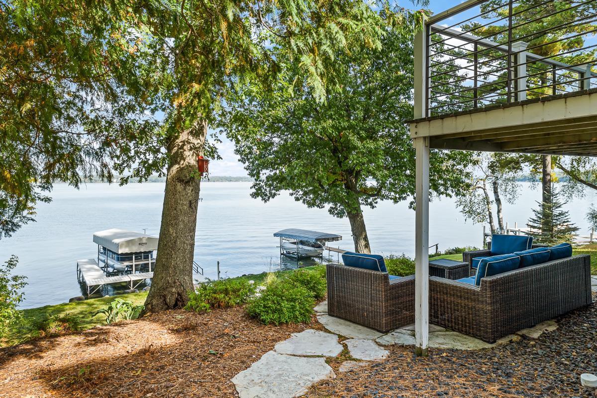 W2604 Oakwood Beach Road