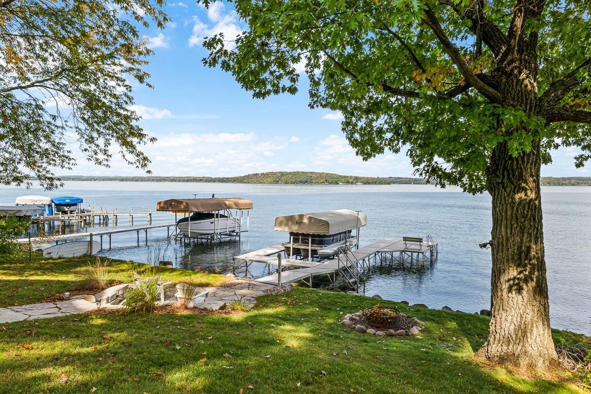 W2604 Oakwood Beach Road