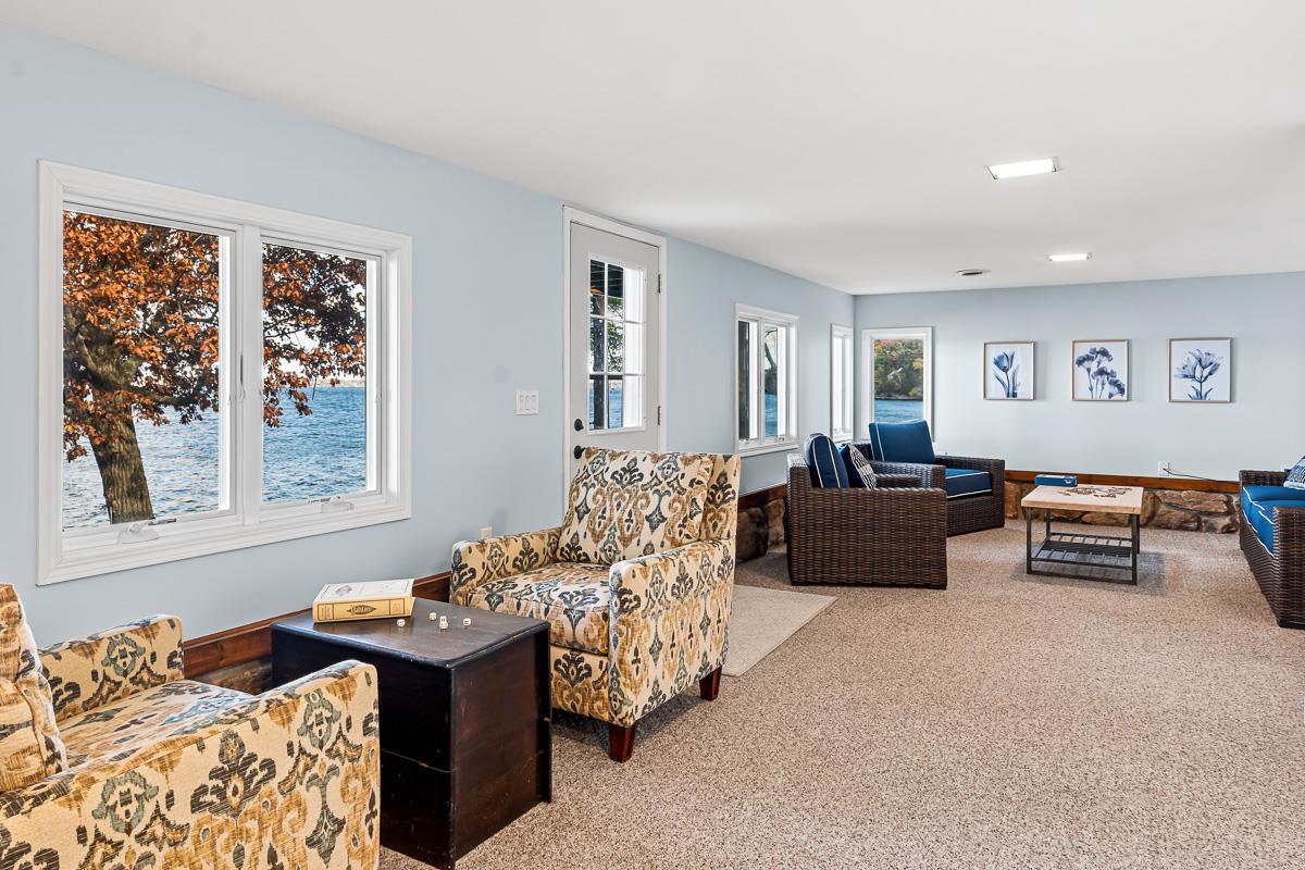 W2604 Oakwood Beach Road