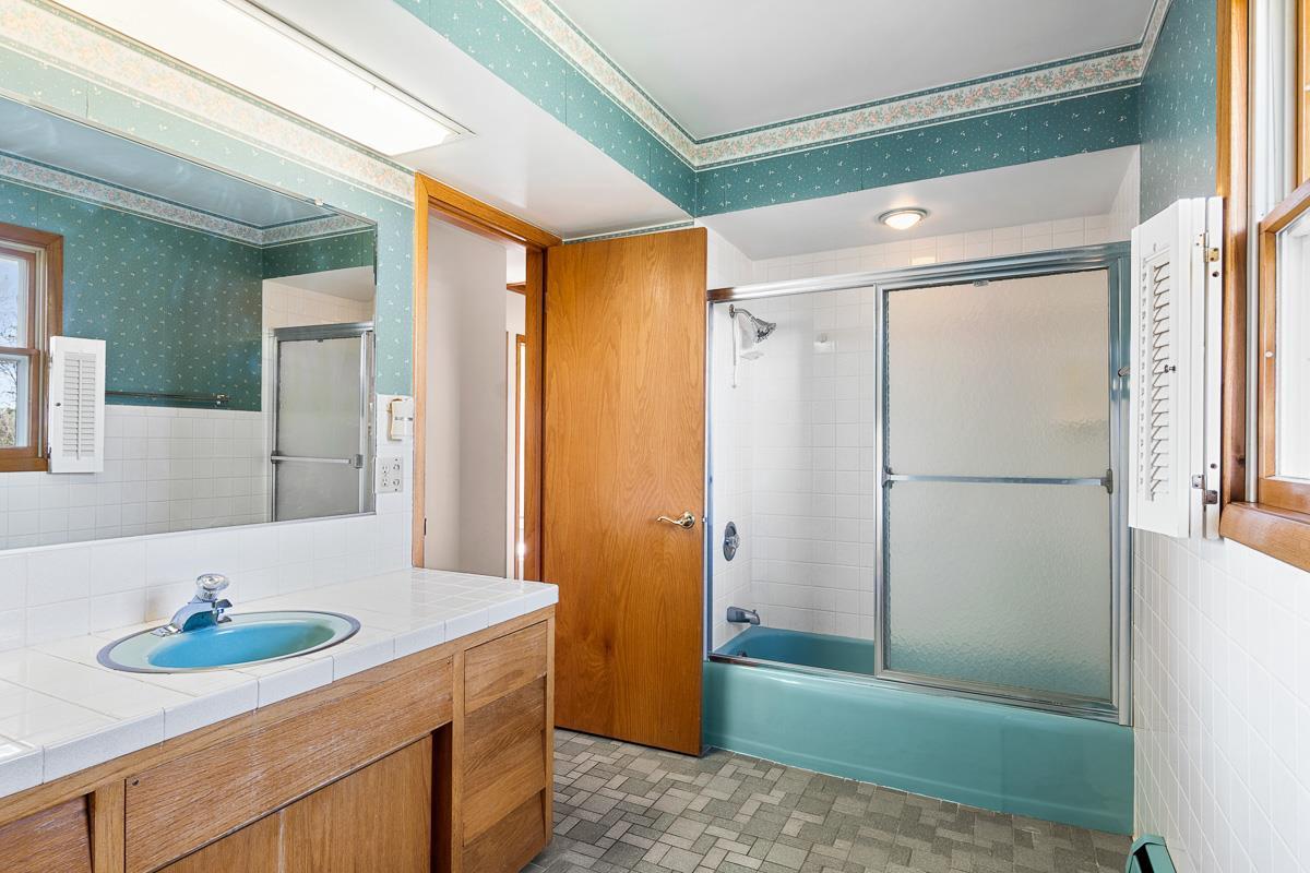 W1922 South Lawson Drive