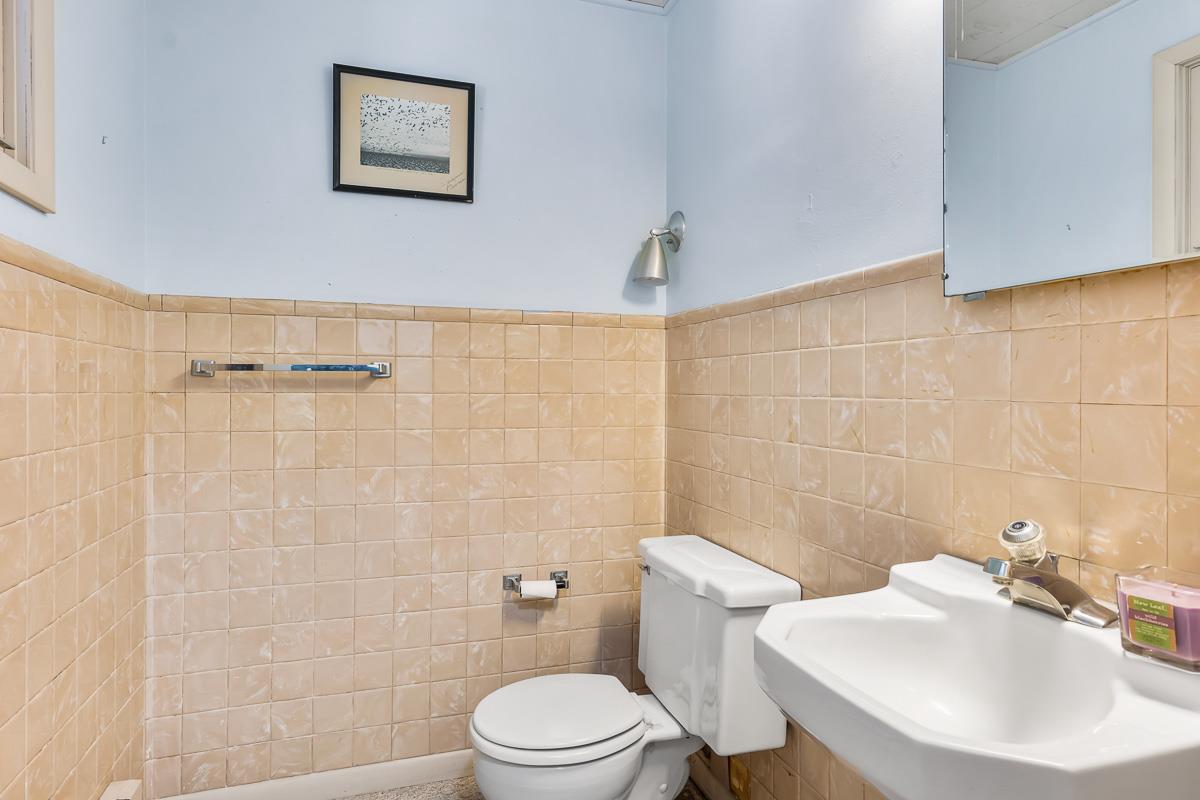 W1546 Sandstone Avenue