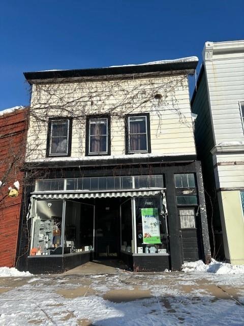 618 West Water Street