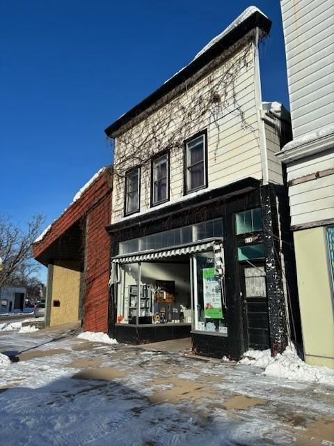 618 West Water Street