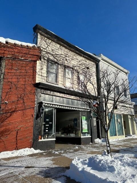 618 West Water Street