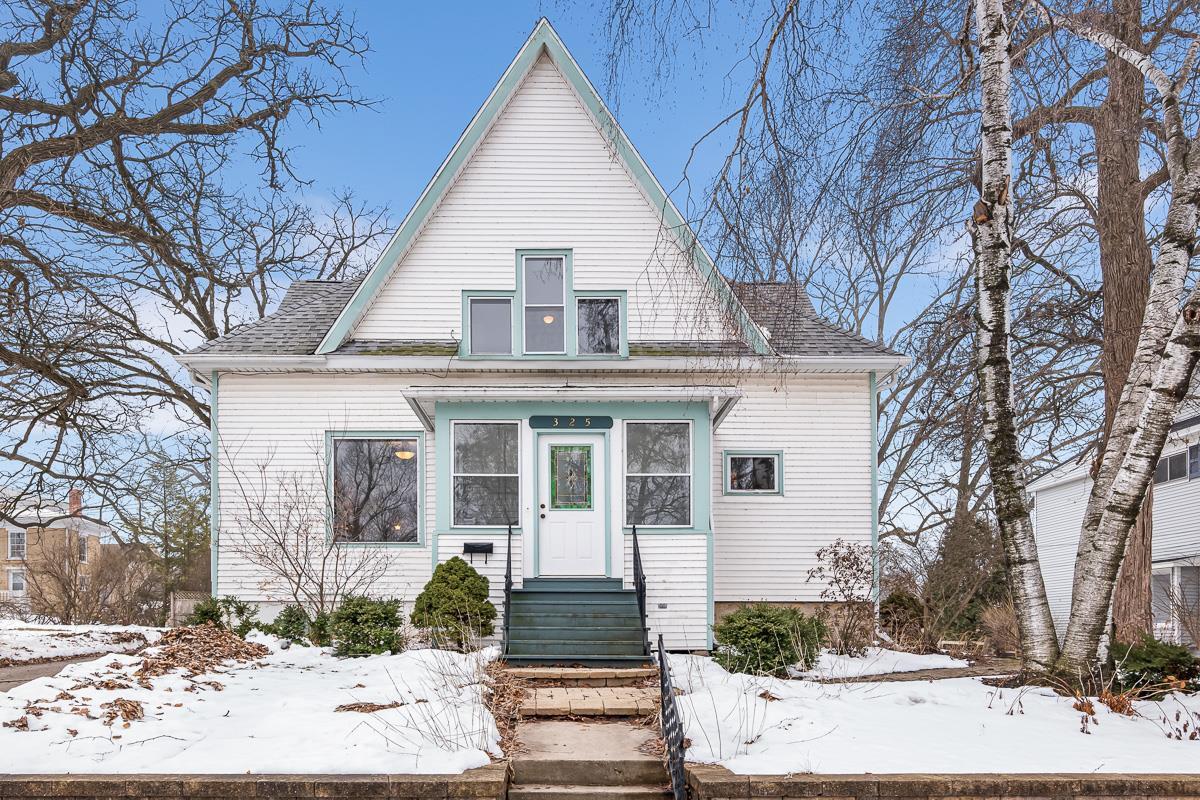 325 East Jackson Street