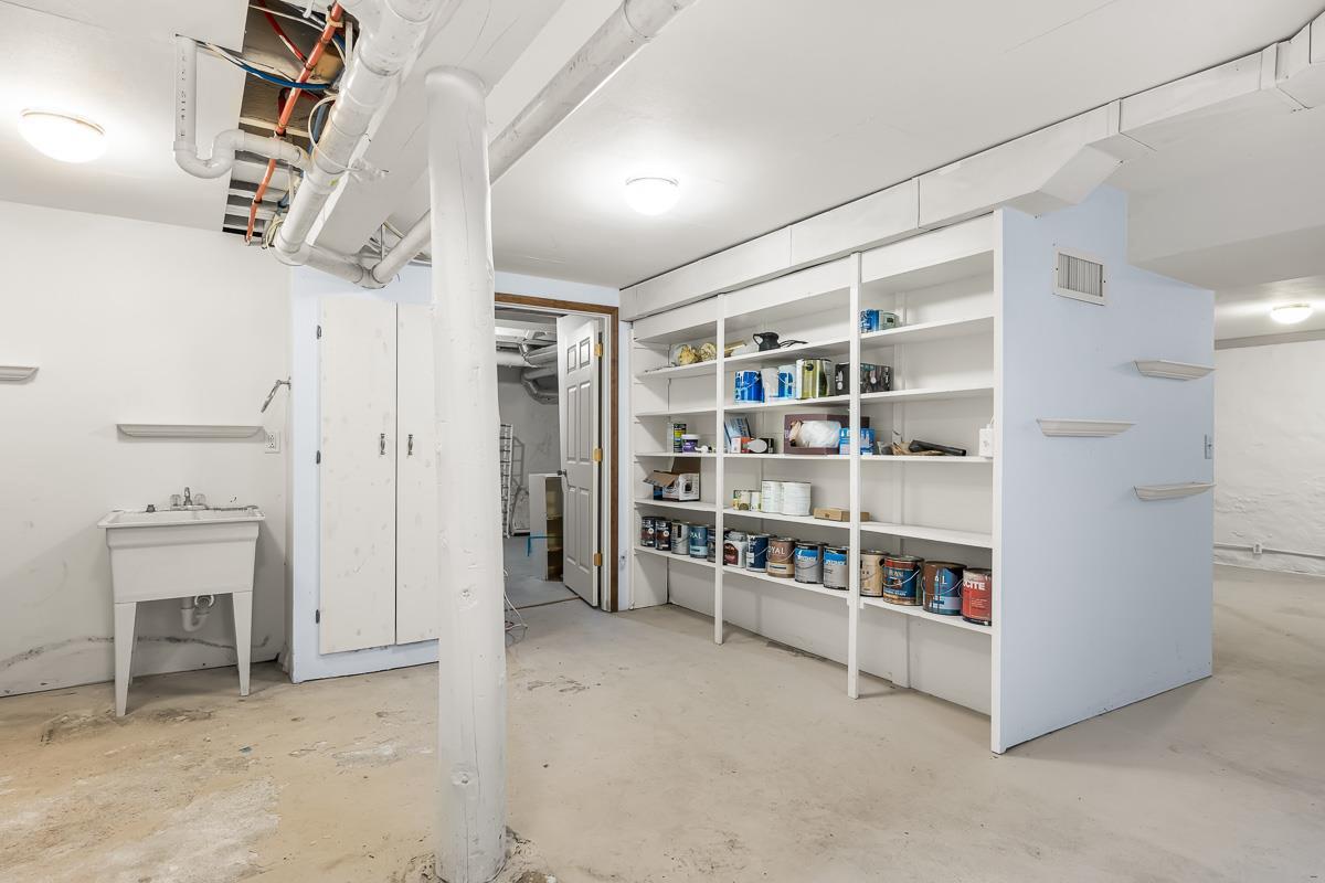 325 East Jackson Street