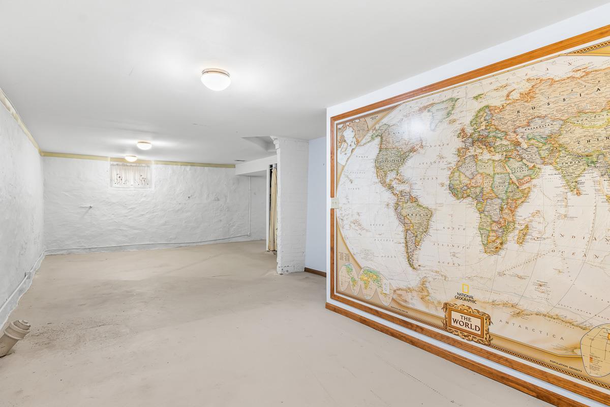 325 East Jackson Street