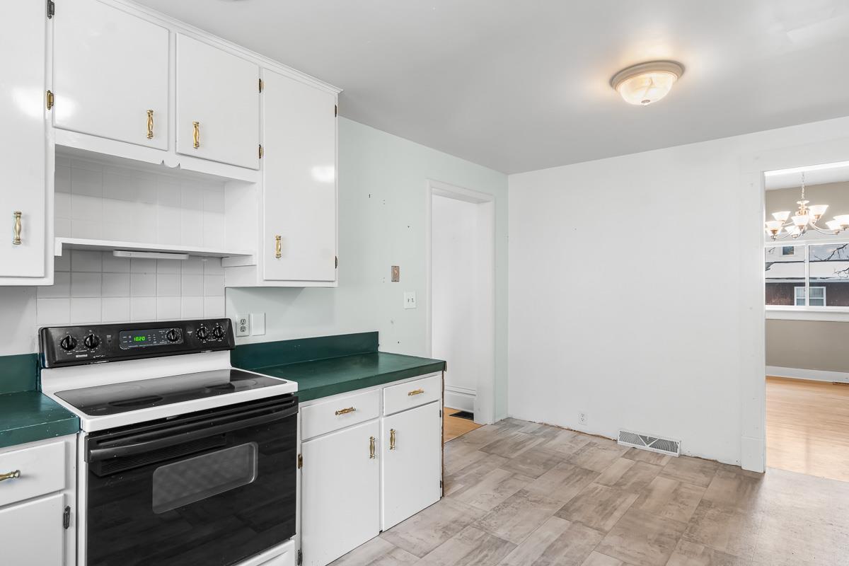 325 East Jackson Street