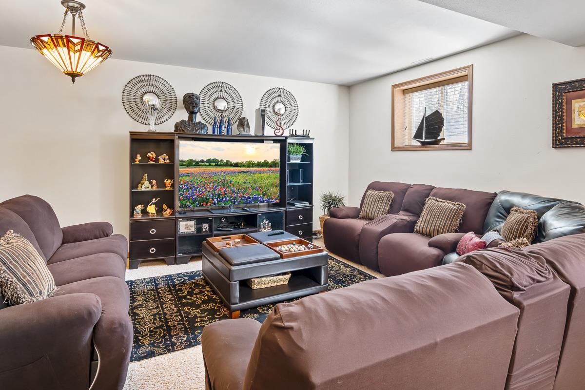 N4446 Fairfield Avenue