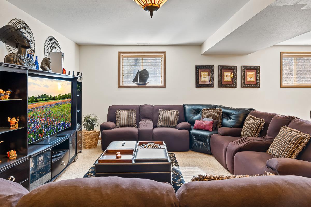 N4446 Fairfield Avenue