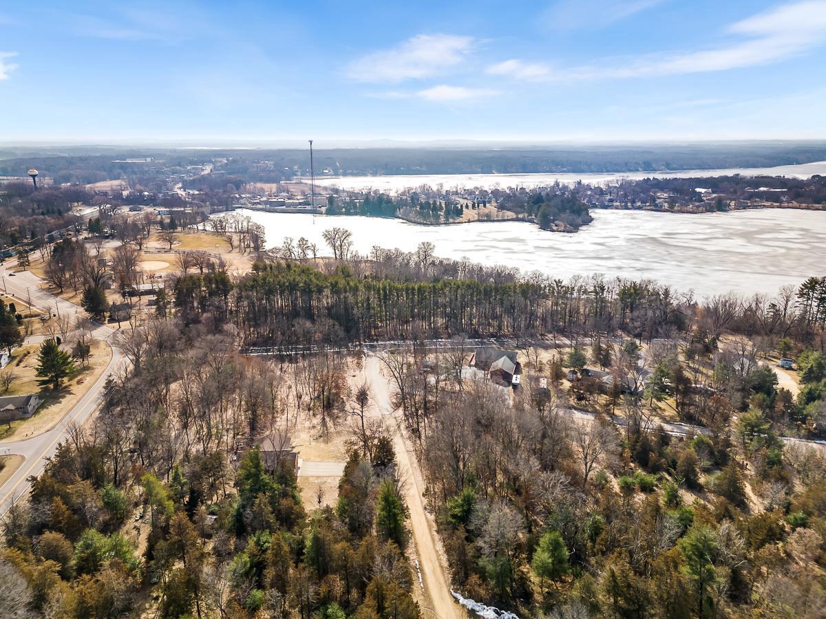 N4446 Fairfield Avenue