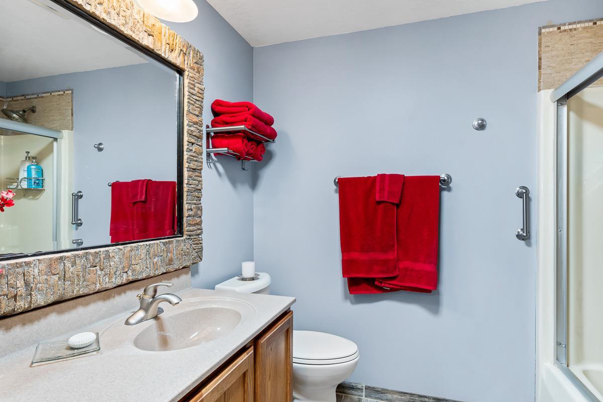 N4446 Fairfield Avenue