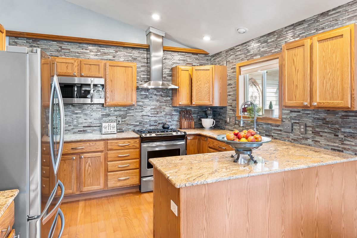 N4446 Fairfield Avenue