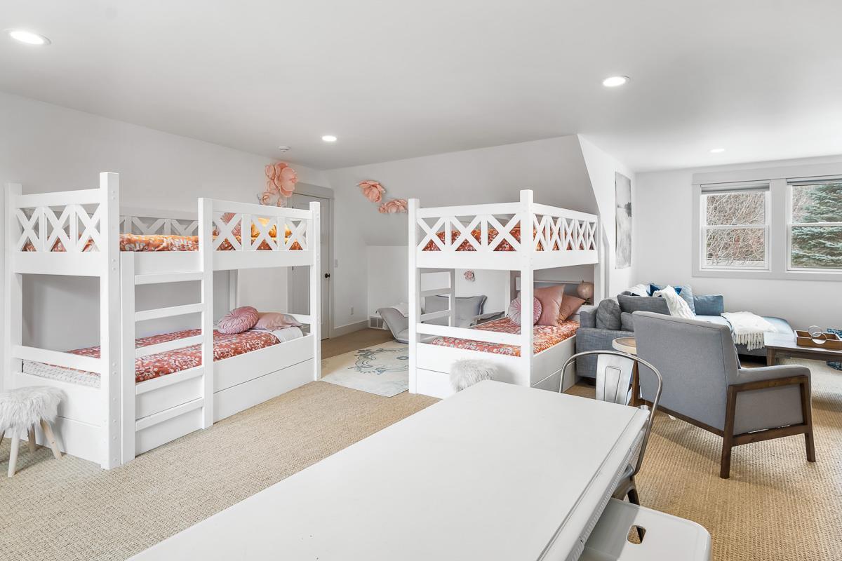 W1250 Spring Grove Road