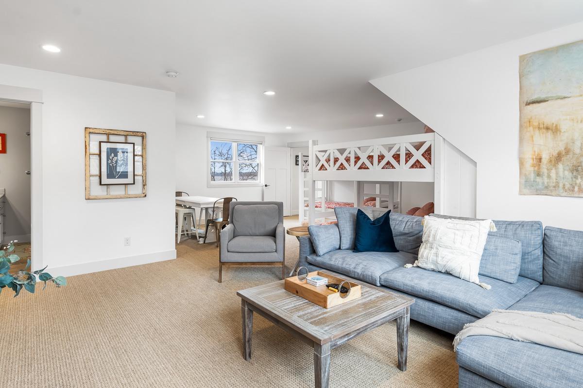 W1250 Spring Grove Road