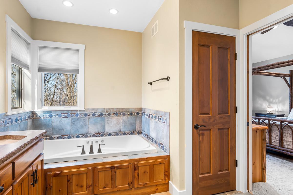 N5195 Forest Glen Beach Road