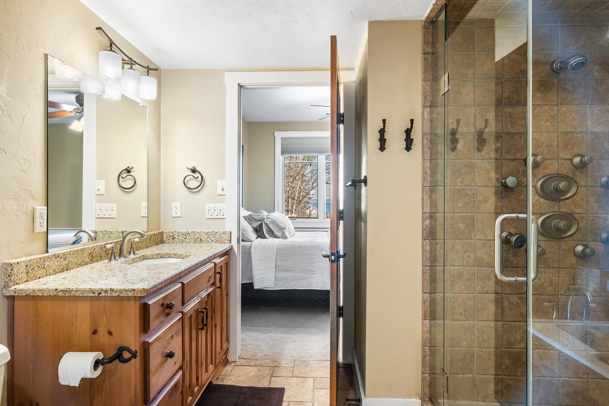 N5195 Forest Glen Beach Road