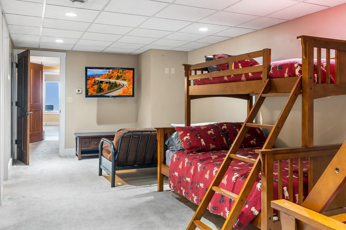 N5195 Forest Glen Beach Road