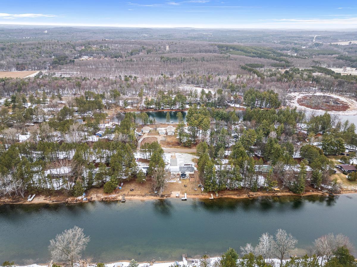 W6335 Peninsula Court