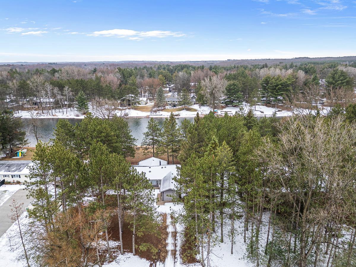 W6335 Peninsula Court