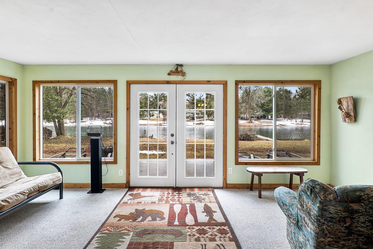 W6335 Peninsula Court