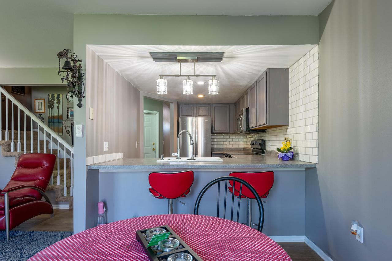 610 North Douglas Street