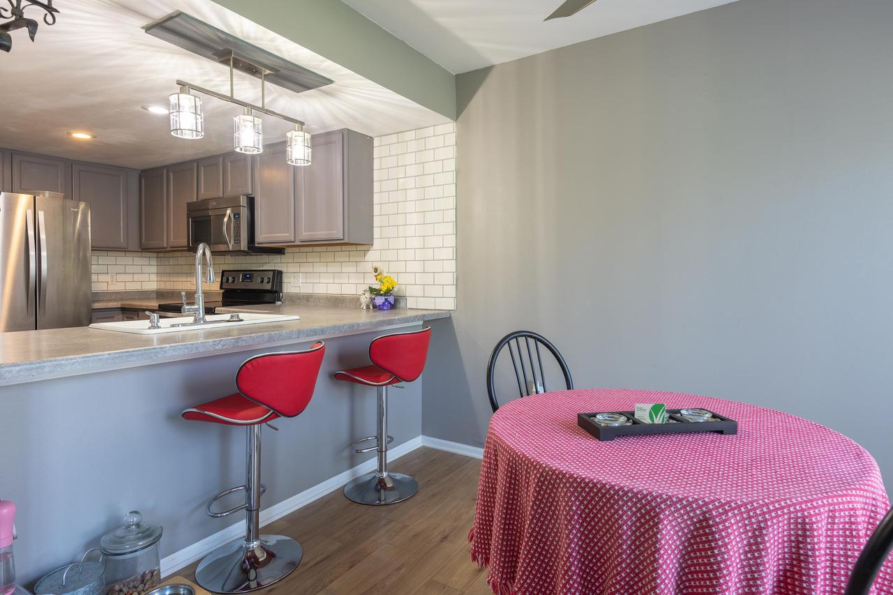 610 North Douglas Street