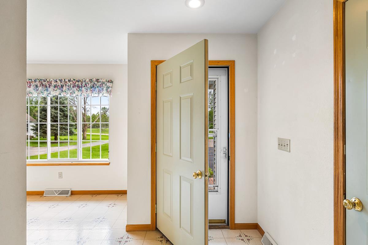 N6011 Heritage Drive 12B